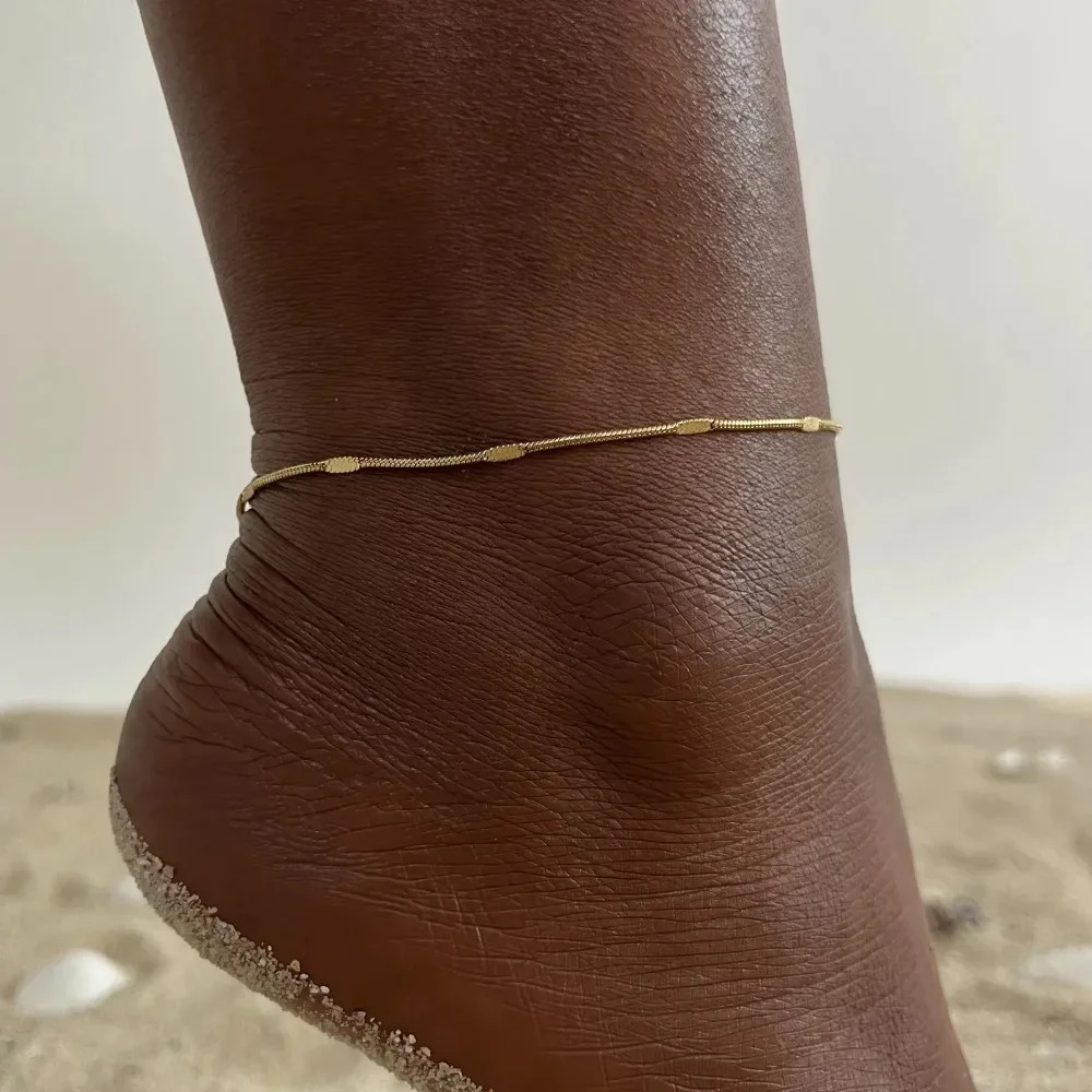 Minimalist Gold Tone Stainless - Jc Jewelry & Watches reseña y precio