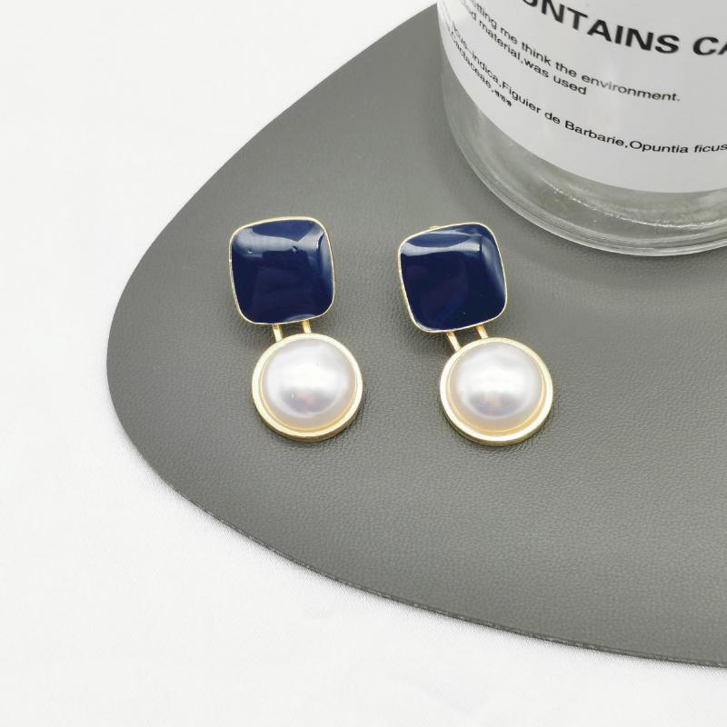 925 Silver Needle Vintage Red  - Pearl Stud Earrings reseña y precio